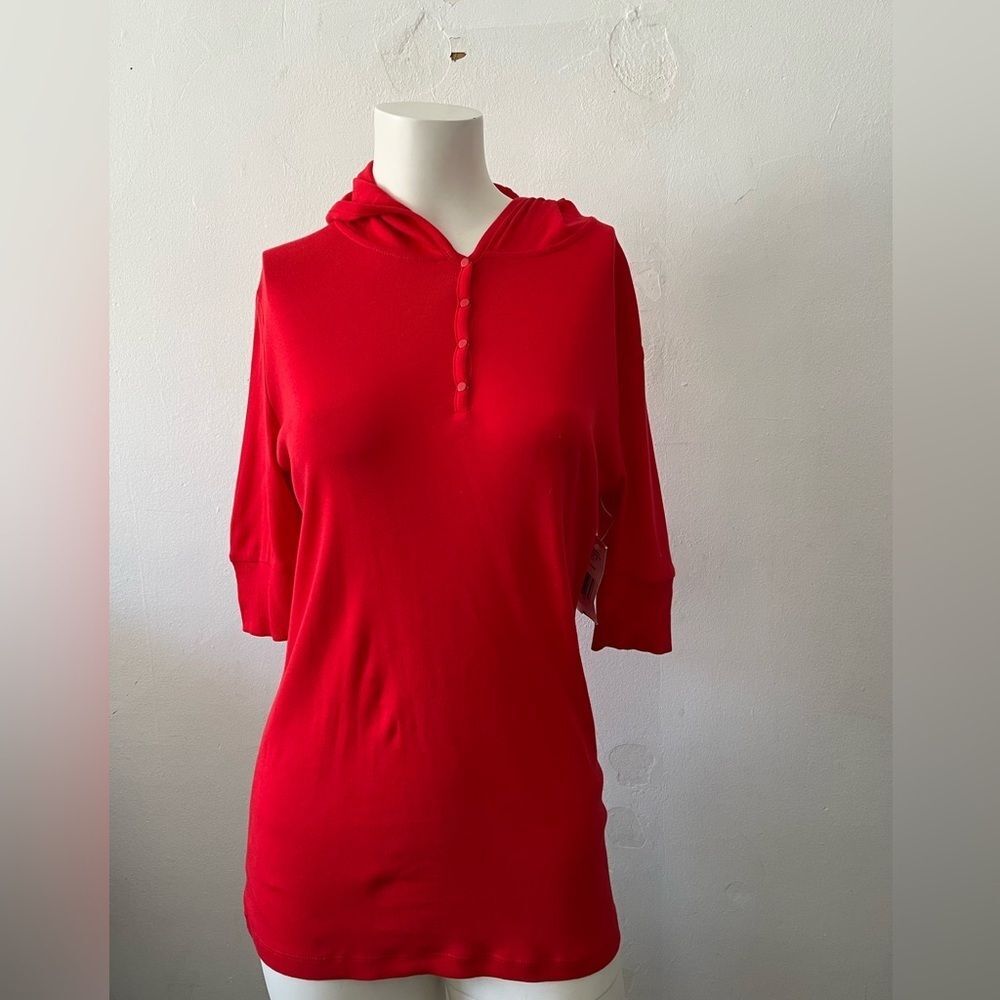 Jones New York hooded henley top M red short sleeve button sporty baddie cotton